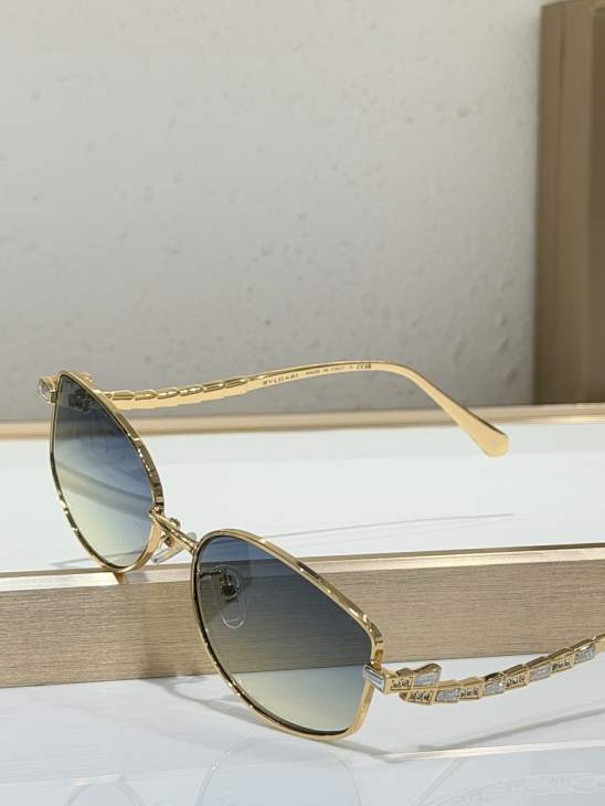 Picture of Bvlgari Sunglasses _SKUfw79164898fw